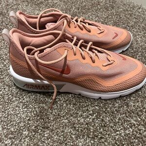 Nike Airmax Tennis Shoes Size 8.5 Women’s Burnt Orange/Pinkish Color